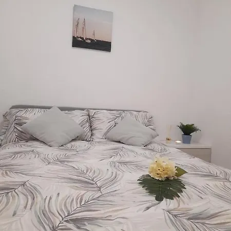 Las Dunas Apartment *